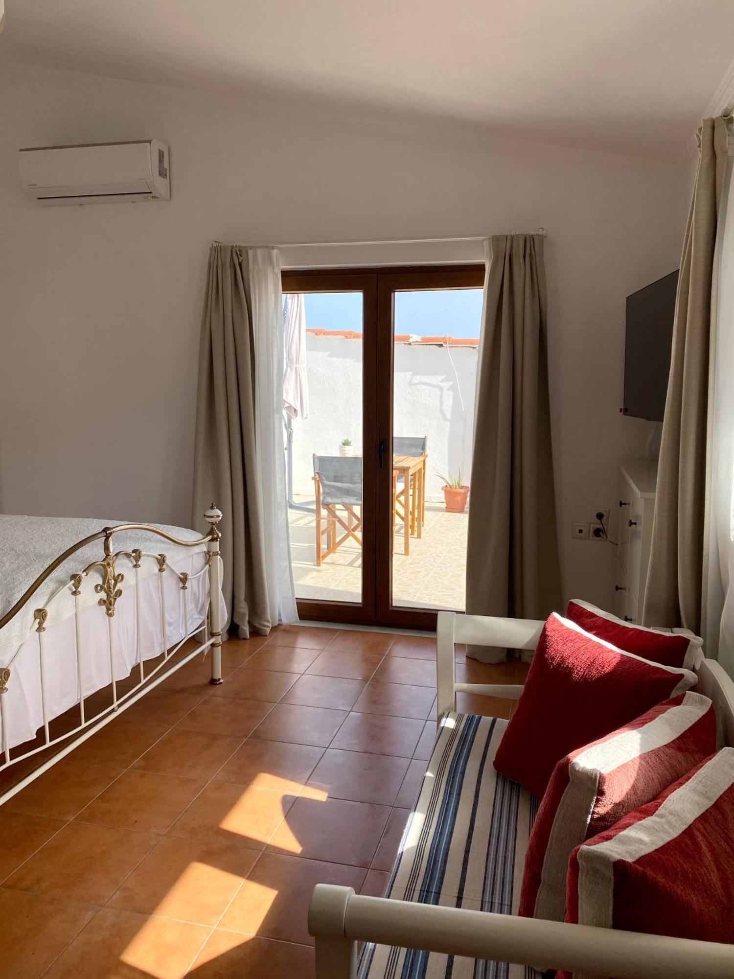 Aphrodite Center Apartment *