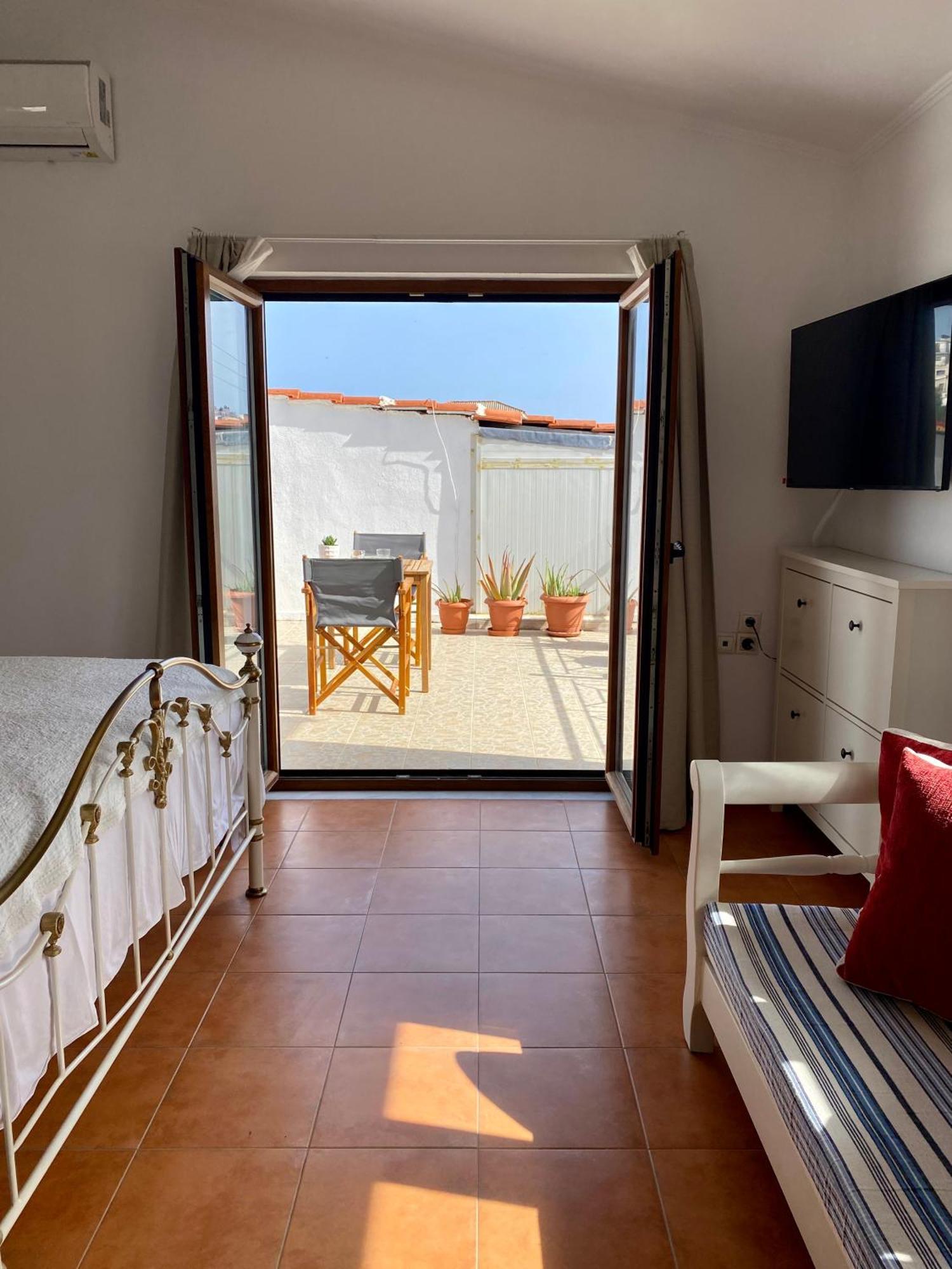 Aphrodite Center Apartment Skiathos Town